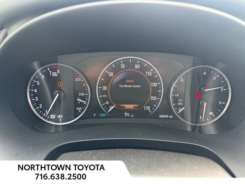 Used 2019 Buick LaCrosse Essence w/ Sun and Shade Package AWD/4WD image 7