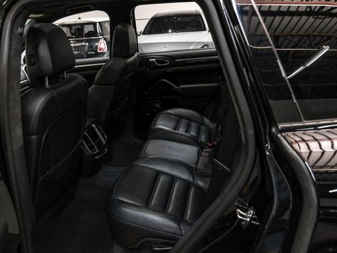 Used 2014 Porsche Cayenne Turbo S AWD/4WD image 43