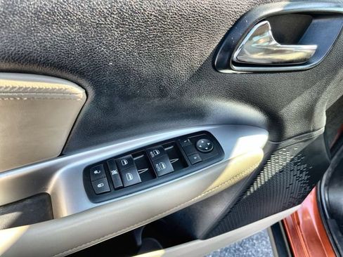 Used 2012 Dodge Journey Crew w/ Flexible Seating Group FWD image 17