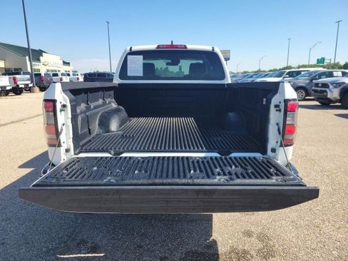 Used 2024 Nissan Frontier S RWD image 24