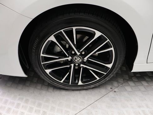 Certified 2025 Toyota Camry XLE FWD image 4