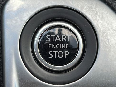 Used 2024 Nissan Sentra SV FWD image 25