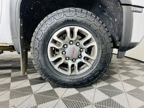 Used 2024 GMC Sierra 3500 SLE w/ SLE Convenience Package AWD/4WD image 7