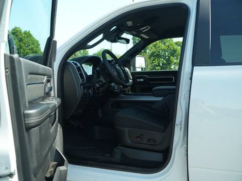 New 2026 RAM 2500 Big Horn AWD/4WD image 10