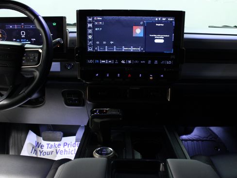 Used 2025 GMC Hummer EV 3X w/ Extreme Off-Road Package AWD/4WD image 17