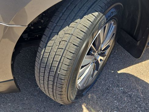Certified 2020 Nissan Pathfinder SV FWD image 30