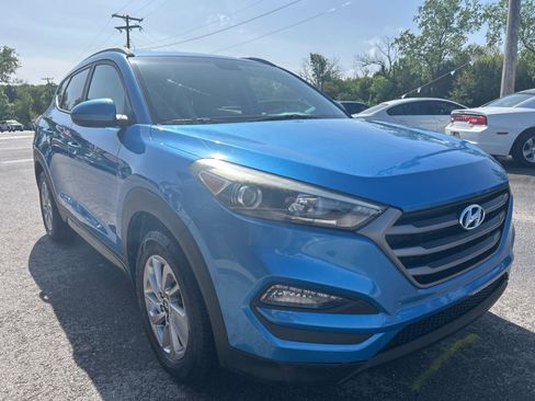 Used 2016 Hyundai Tucson SE w/ Option Group 02 AWD/4WD image 3