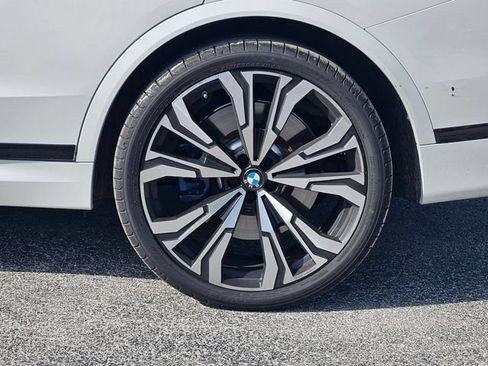 Used 2026 BMW X7 M60i AWD/4WD image 5