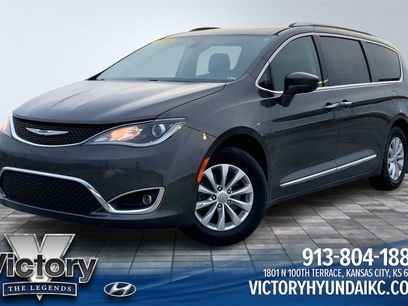 Used 2019 Chrysler Pacifica Touring-L