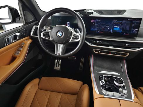 Used 2023 BMW X7 xDrive40i w/ Executive Package AWD/4WD image 22