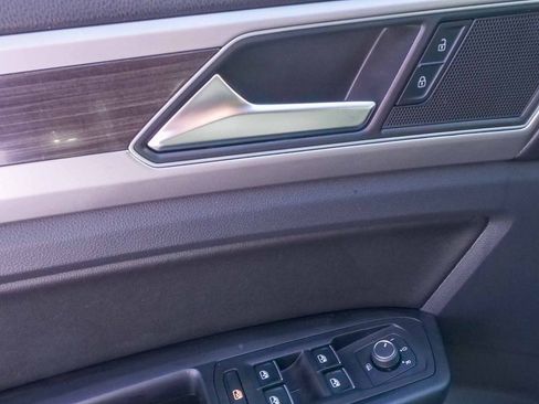 Used 2019 Volkswagen Atlas SE image 19