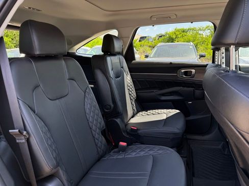 Certified 2023 Kia Sorento SX Prestige AWD/4WD image 19