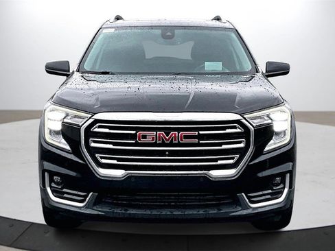 Used 2022 GMC Terrain SLT w/ Infotainment Package II image 3