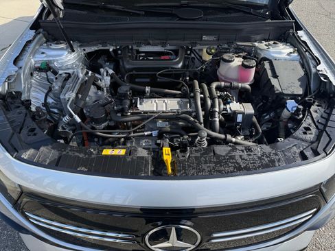 Used 2023 Mercedes-Benz EQB 300 4MATIC image 20