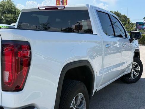 Used 2024 GMC Sierra 1500 SLT RWD image 7