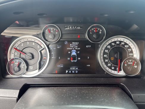 Used 2015 RAM 1500 Laramie w/ Convenience Group AWD/4WD image 19