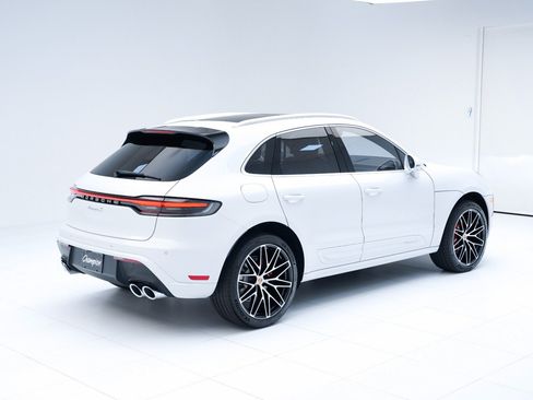 Certified 2026 Porsche Macan S AWD/4WD image 9