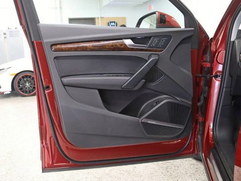 Used 2018 Audi Q5 2.0T Premium Plus w/ Premium Plus Package image 33