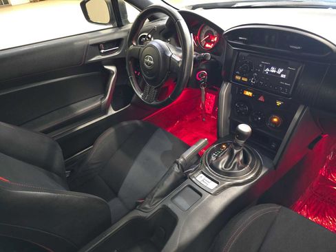Used 2013 Scion FR-S RWD image 27