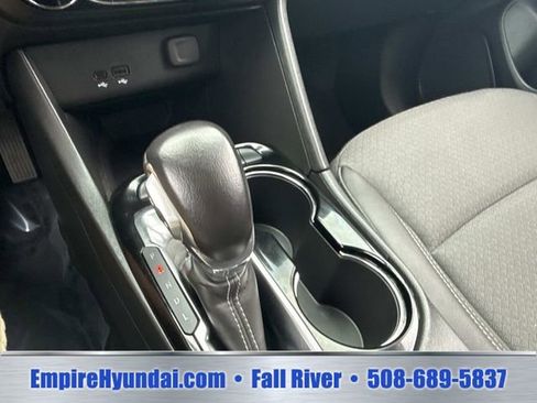 Used 2024 Buick Encore GX Preferred FWD image 24