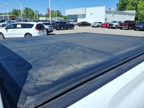 Used 2024 Chevrolet Silverado 2500 Custom w/ Custom Value Package image 18