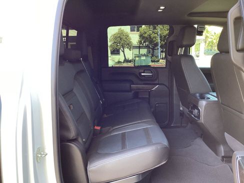 Used 2020 GMC Sierra 2500 Denali w/ Denali Ultimate Package AWD/4WD image 16