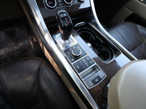 Used 2014 Land Rover Range Rover Sport HSE AWD/4WD image 21