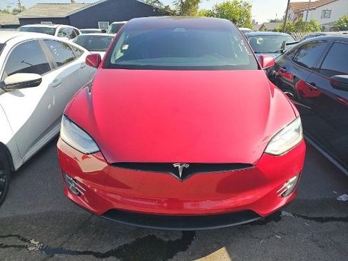 Used 2020 Tesla Model X Long Range image 2