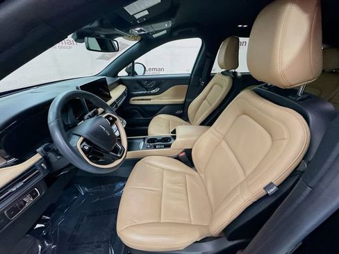 Used 2023 Lincoln Corsair Reserve image 21