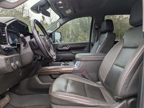 Used 2024 Chevrolet Silverado 3500 LT w/ Convenience Package image 14