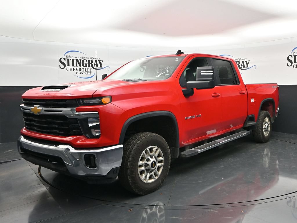 Used 2025 Chevrolet Silverado 2500 LT w/ Convenience Package AWD/4WD image 3