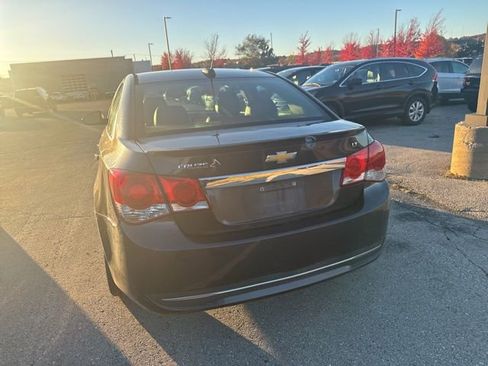 Used 2015 Chevrolet Cruze LT w/ Sun, Sound and Sport Package image 17