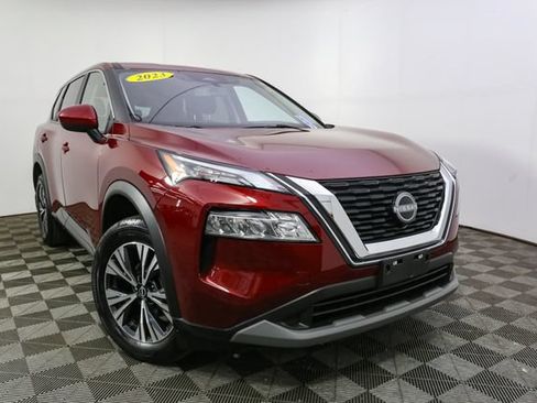 Used 2023 Nissan Rogue SV AWD/4WD image 3