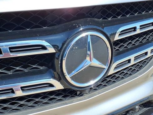 Used 2022 Mercedes-Benz GLS 580 4MATIC image 28