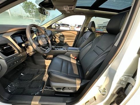 Certified 2023 Nissan Rogue SL w/ SL Premium Package AWD/4WD image 23
