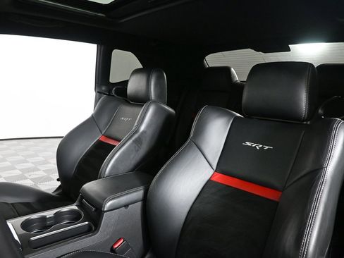 Used 2010 Dodge Challenger SRT8 image 5