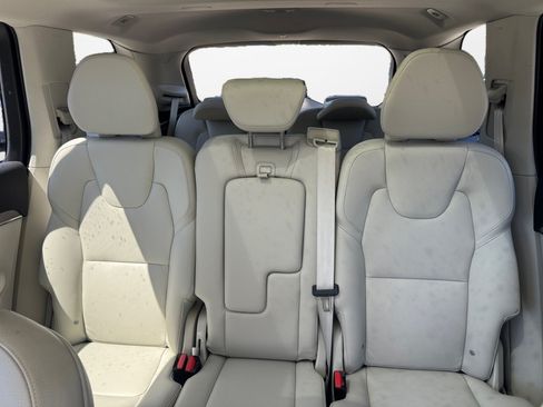 Used 2023 Volvo XC90 B6 Core w/ Protection Package Premier AWD/4WD image 12