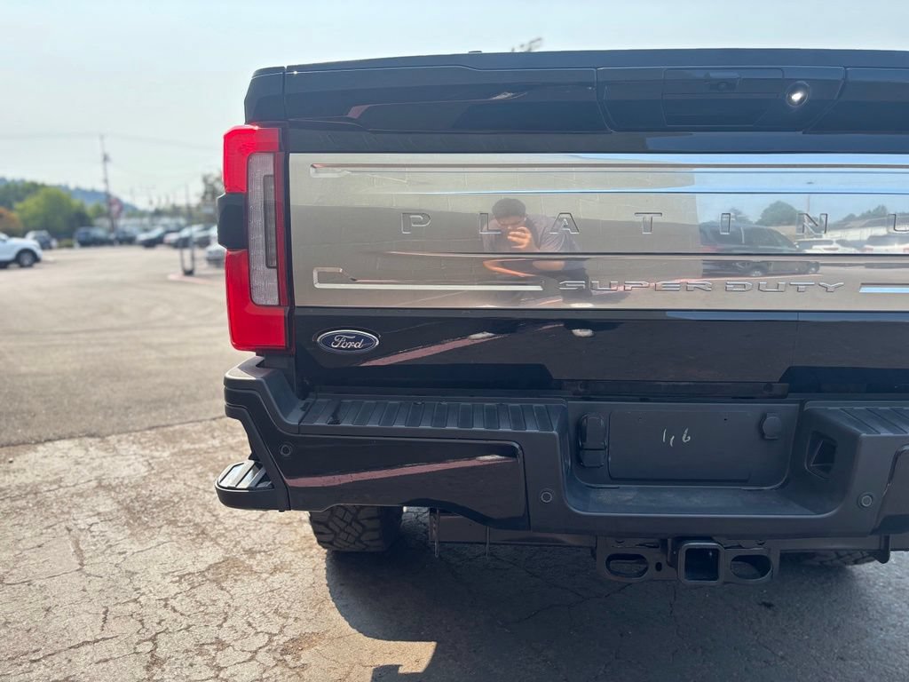 Used 2026 Ford F350 Platinum w/ Platinum Plus Package AWD/4WD image 8
