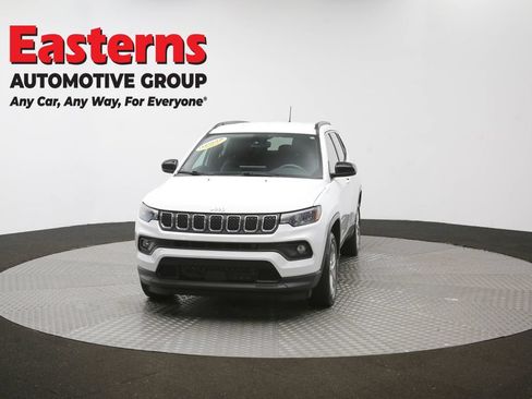 Used 2024 Jeep Compass Latitude AWD/4WD image 53