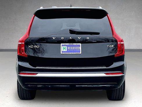 Certified 2025 Volvo XC90 T8 Ultra w/ Lounge Package image 5