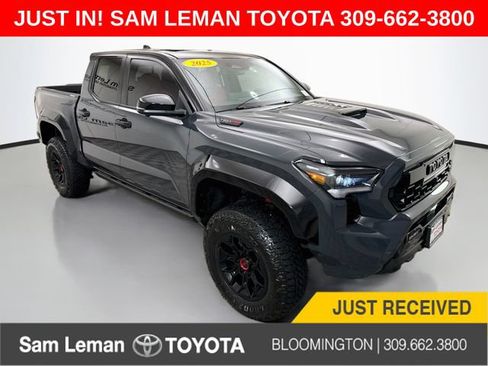 Used 2025 Toyota Tacoma TRD Pro AWD/4WD image 1