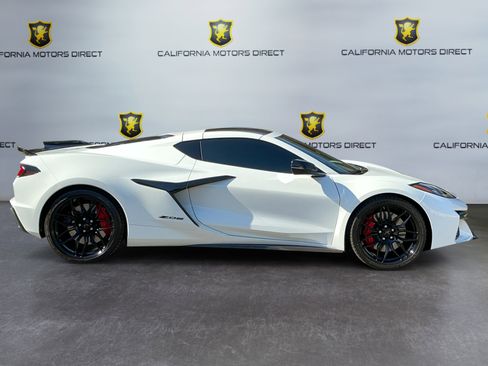 Used 2024 Chevrolet Corvette Z06 image 4