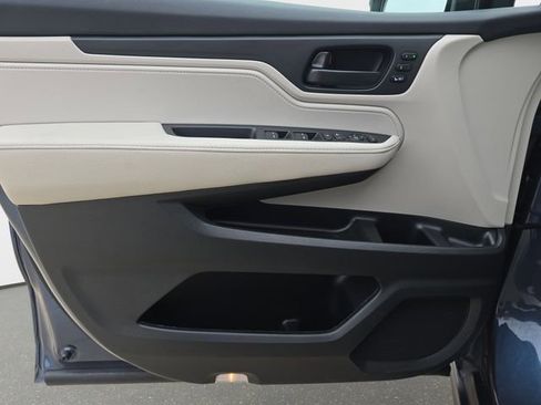 Used 2025 Honda Odyssey EX-L image 31