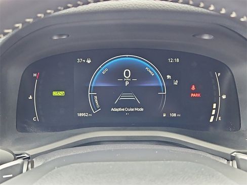 Used 2025 Toyota Camry SE w/ Convenience Package image 30