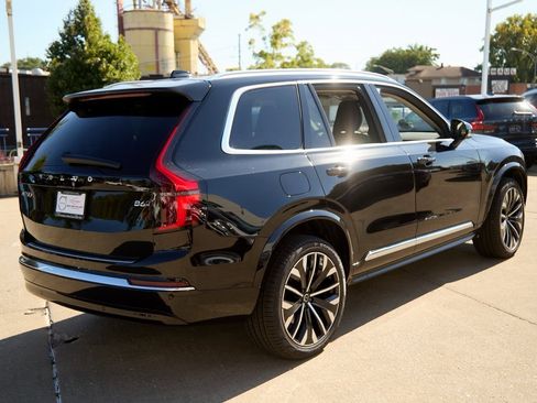 New 2026 Volvo XC90 B6 Plus w/ Protection Package Premier image 9