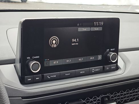 Used 2023 Honda Accord EX image 17