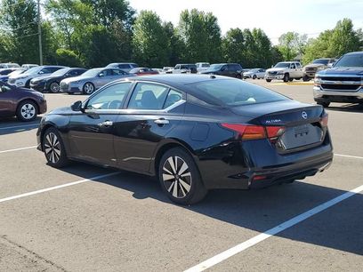 Used 2022 Nissan Altima 2.5 SV