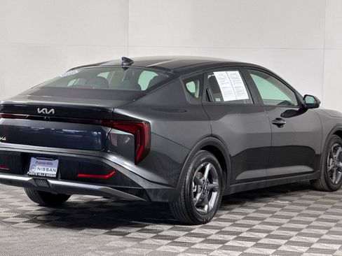 Used 2025 Kia K4 FWD image 3
