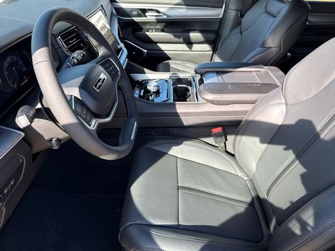 New 2026 Jeep Grand Wagoneer Limited AWD/4WD image 20
