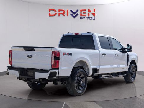 Used 2024 Ford F250 XL w/ STX Appearance Package image 5